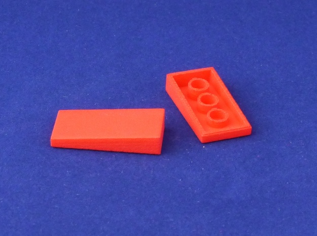 Marble Run Bricks: Sloped Tiles Set in Red Processed Versatile Plastic