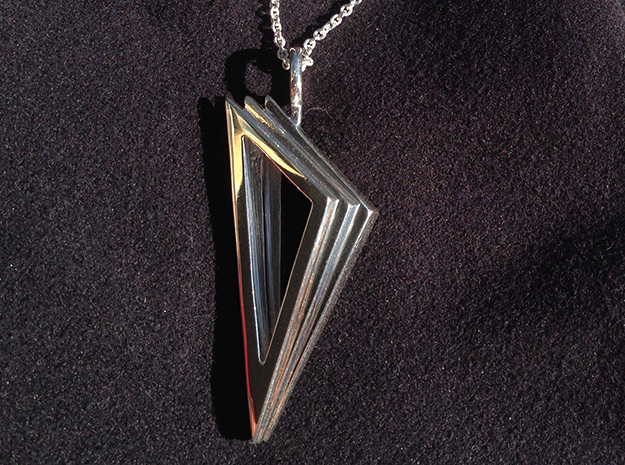 Layers Pendant in Fine Detail Polished Silver