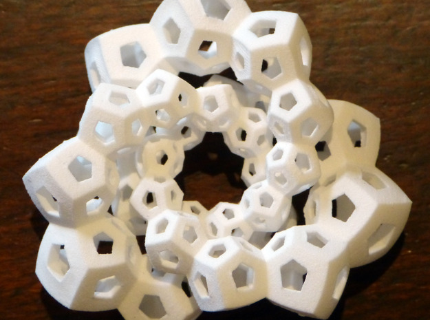 Dodecahedron Chains 2 in White Natural Versatile Plastic