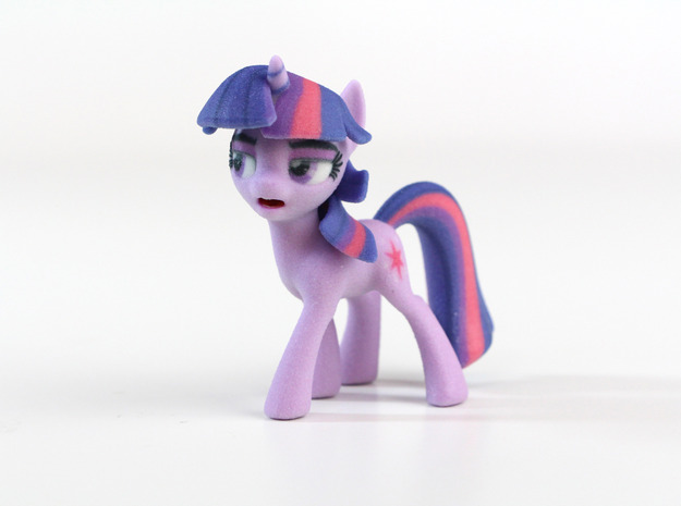My Little Pony - Twilight Posed in Standard High Definition Full Color