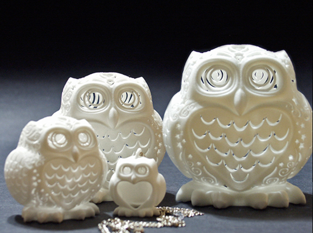 Stelliform Owl - Large Size in White Processed Versatile Plastic