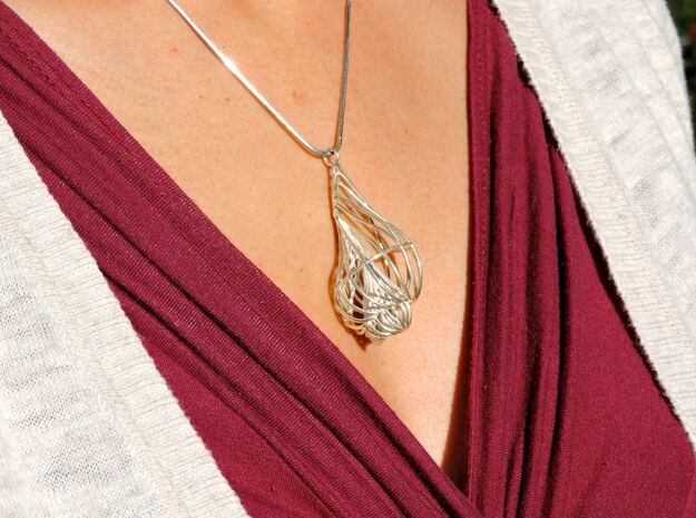 Seashell Pendant in Polished Silver