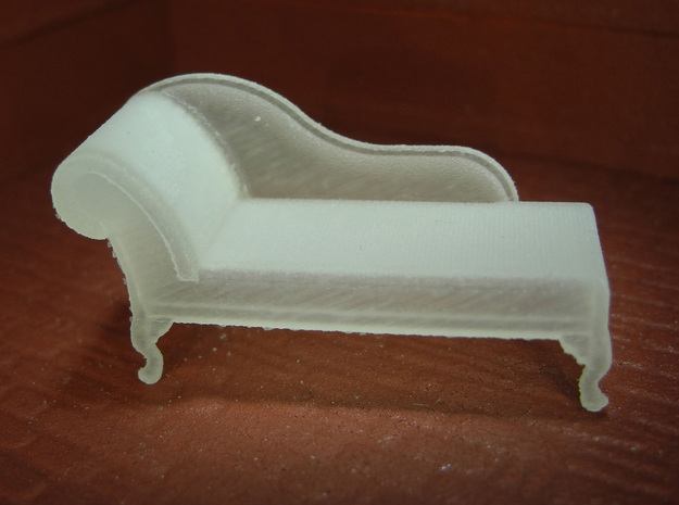 1:48 Queen Anne Chaise (Right-Facing) in Tan Fine Detail Plastic