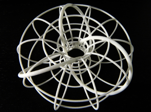 Trefoil torus knot in White Natural Versatile Plastic