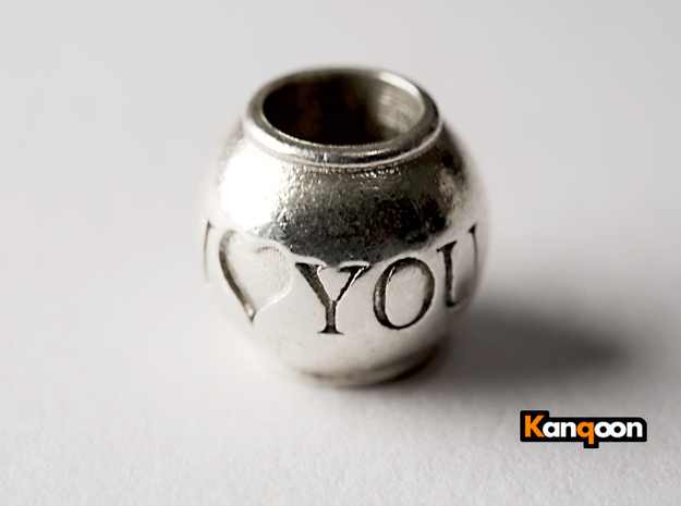 I love you - Pendant in Polished Silver