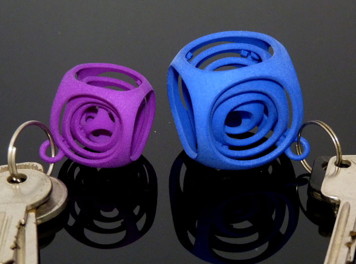 Gyro the Cube (XS) (Ring + Smooth) 3d printed Compare XS to S