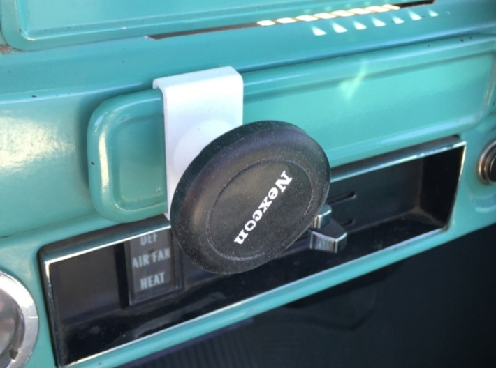 Ash Tray Clip Phone Mount for 67-72 Chevy Truck 3d printed 
