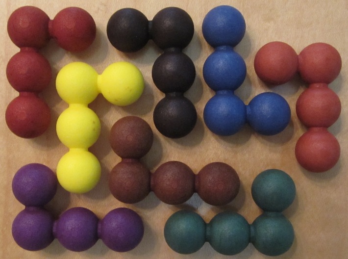 Ell of a puzzle (spheres) 3d printed The eight identical pieces.