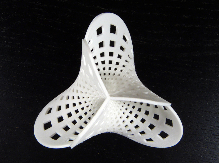 Trefoil spine (spine only) 3d printed 