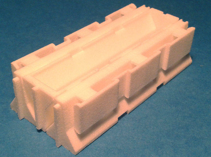 1/50 Jersey Barrier (10 ft/3m) [3 Pack] 3d printed Printed barriers and blanking plates on the sprue.