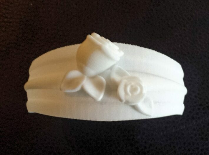 Bracelet with roses 3d printed 