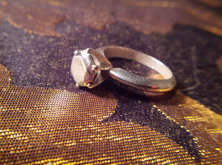 Mobius Wedding Ring-Size 7 (T8UXLLRWC) by Alminty3D