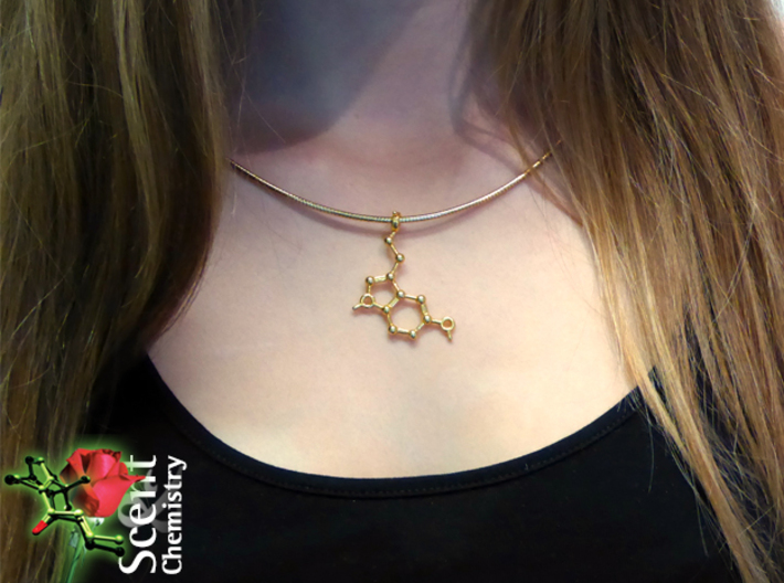 Serotonin 3d printed Detail view of the Serotonin pendant worn on a 18k gold-plated 2 mm/46 cm Omega-Halsreif.