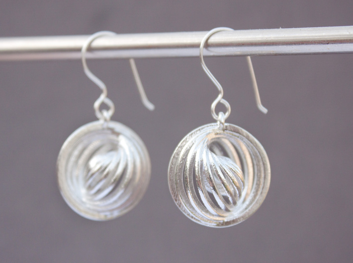 Concentric Earrings 3d printed 