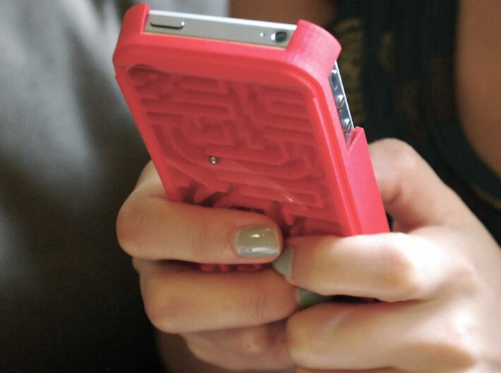FLYHIGH: IPhone4 Maze Case 3d printed Work!