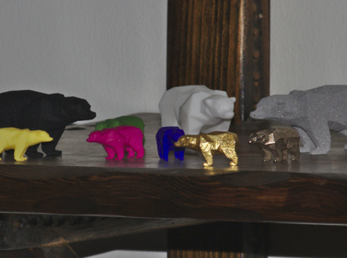 A Bear - 2.6cm 3d printed The smaller bears on the picture is this model