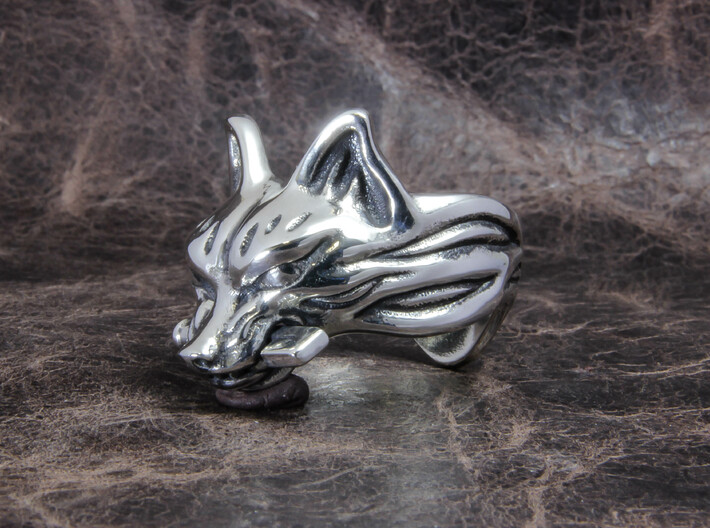 Fox (Oinari san) &quot;Key&quot; Ring 3d printed This material is Polished Silver , Patinated with bleach
