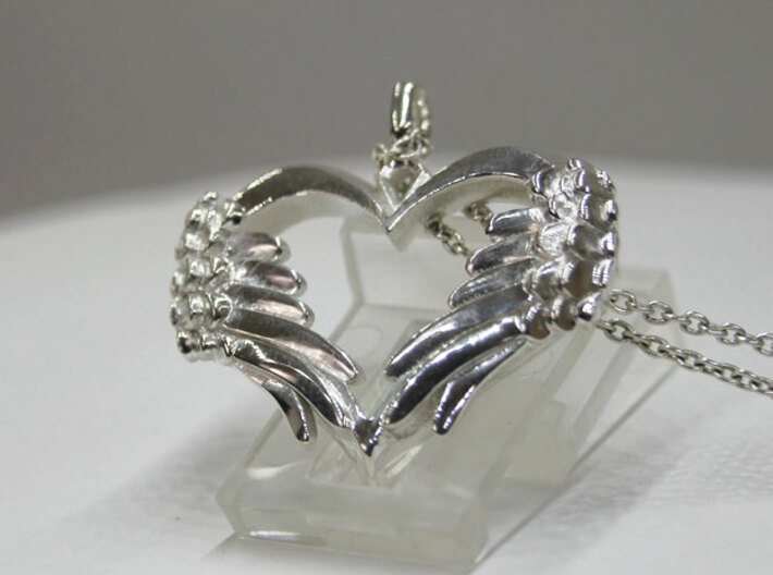 Winged Heart Pendant 3d printed 