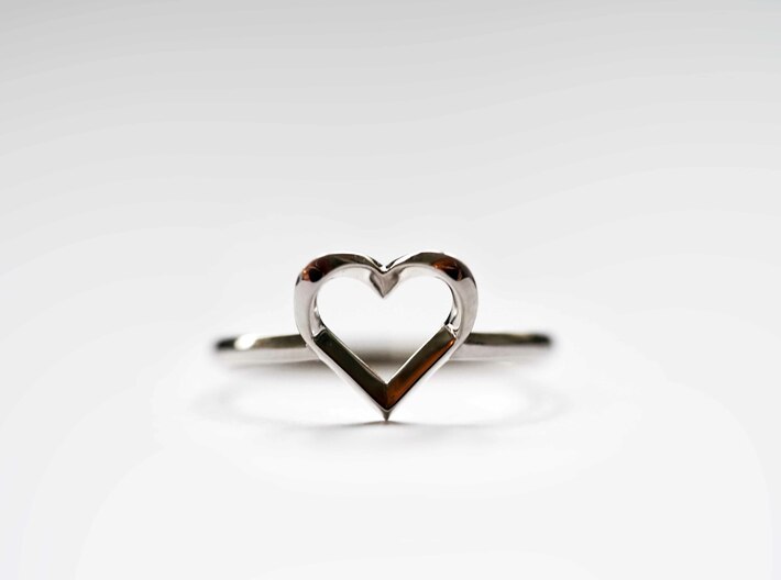 Heartstrings Ring (US 6) 3d printed