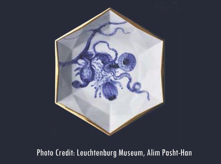 Opercularella Marine Hydrozoan Pendant 3d printed Alim Pasht-Han's painting of Opercularella on the ARURA vase