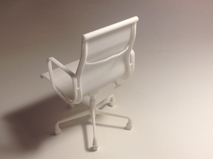 Eames Chair - 4.4" tall 3d printed 