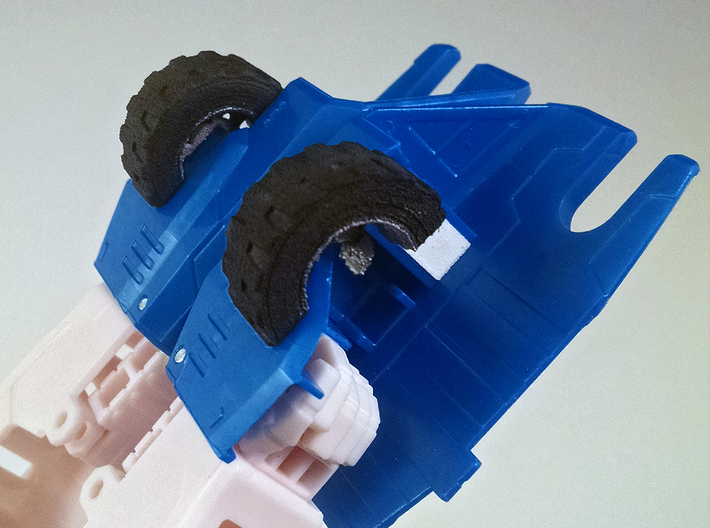 Ultra Magnus Arm Wheels (Deep Version) 3d printed Attached to the gauntlets. WSF + paint.
