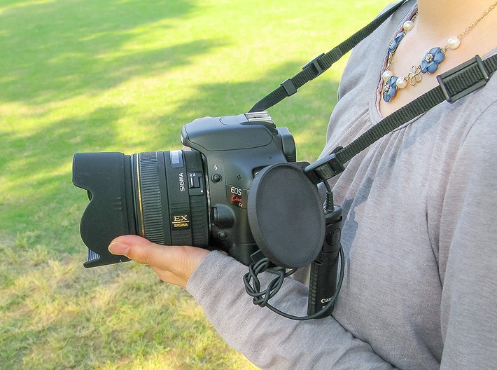 Holder for the camera lens cap . 3d printed 