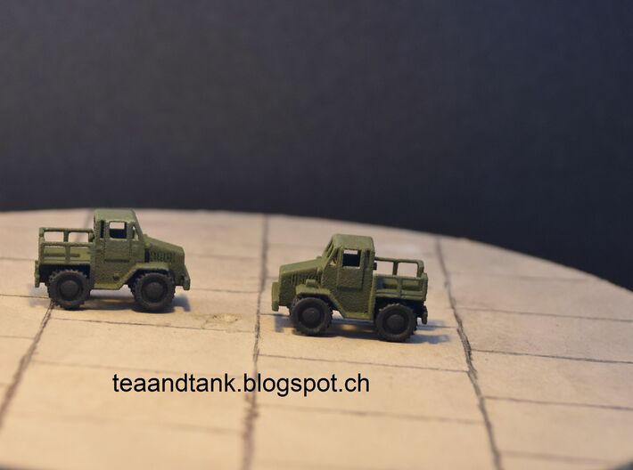 1/144 Coleman Tug Tractor for modern air fighters 3d printed