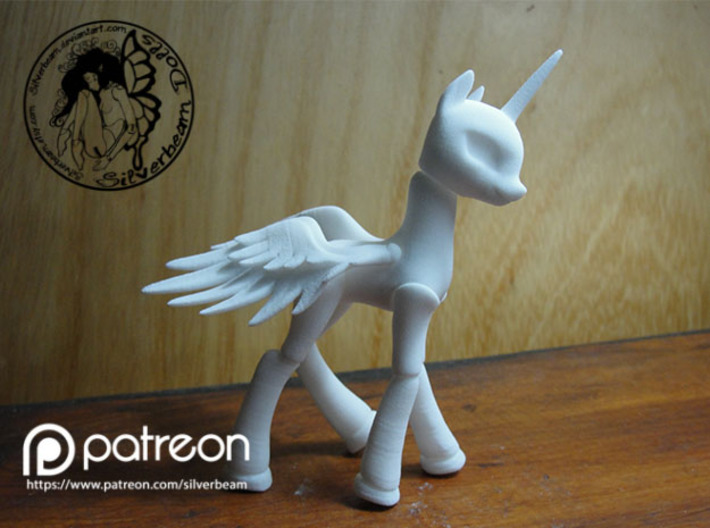 Pony Celestia Small: alicorn type  3d printed 