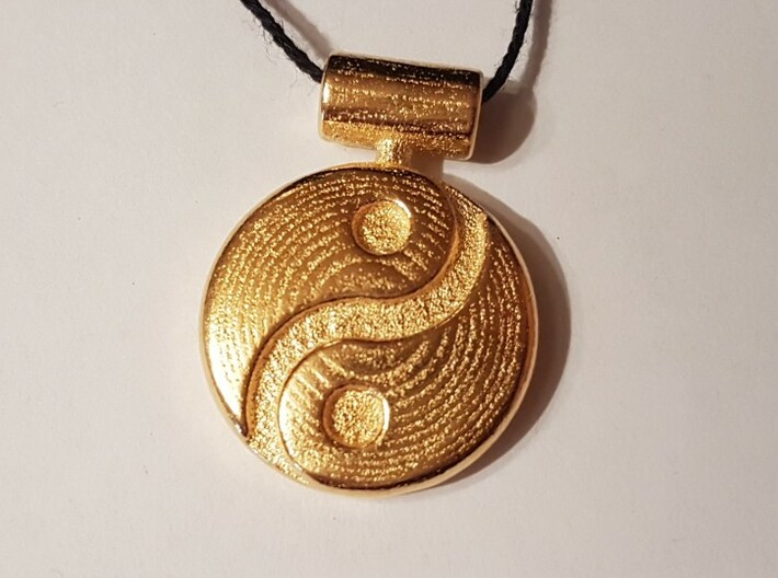 Yin Yang Pendant 3d printed Photo Polished Gold Steel
