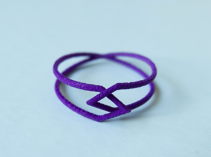 Interlocking Triangles Ring 3d printed