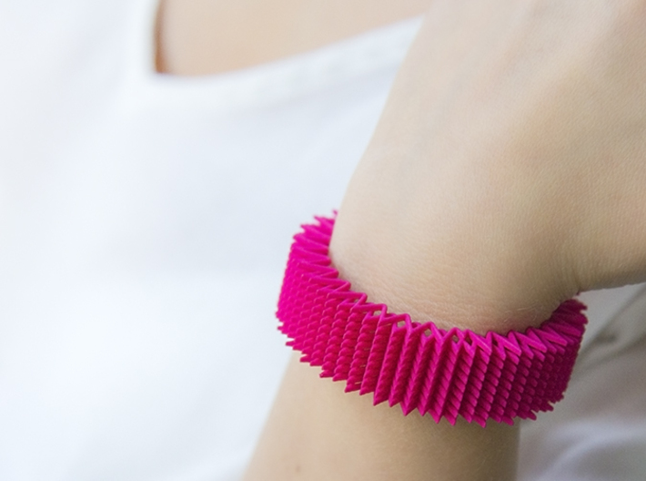 Spike Bracelet - Flexible Medium Size 3d printed