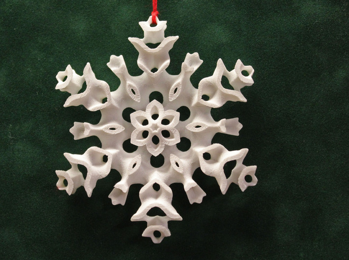 Gyroid Snowflake Ornament 2 3d printed 
