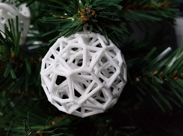 Voronoi Christmas Bauble 3d printed