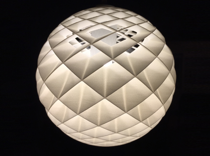 HeliosHelix Lampshade 3d printed "Live"