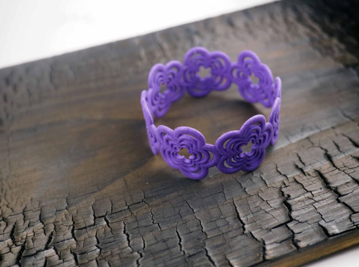 Flower Bracelet (closed) 3d printed