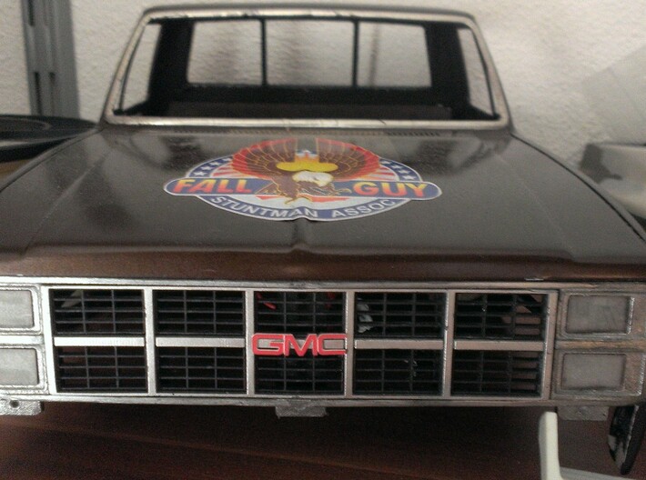 1982 GMC Grille for Tamiya Clodbuster (2/4) 3d printed Complete grille (all four parts) painted and installed on Tamiya Clodbuster body