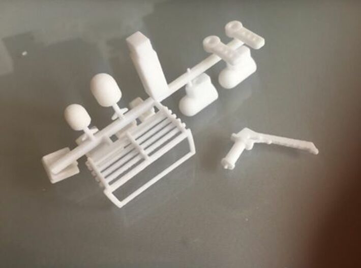 HMCS Kingston, Details 1 of 2 (1:200, RC) 3d printed some of the parts