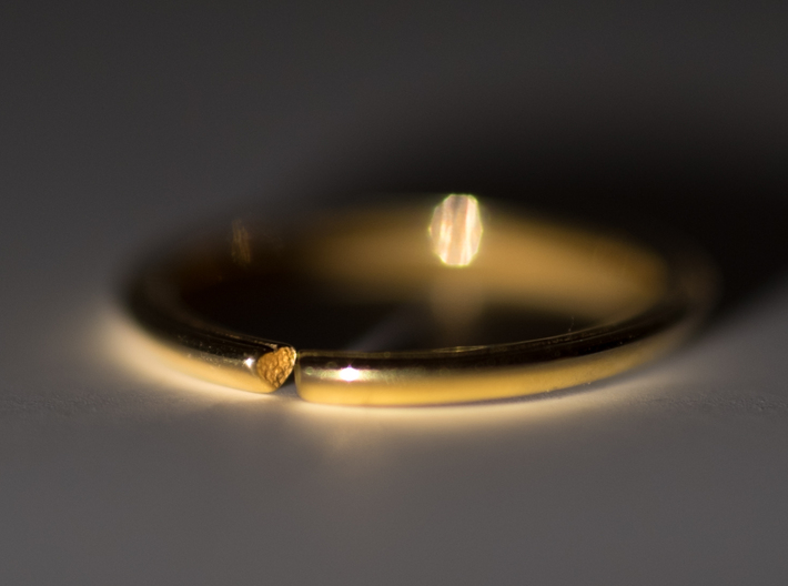 Secret Hidden Heart Ring (Size 4) 3d printed 
