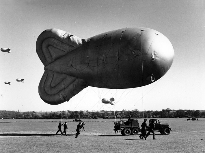 British Barrage Balloon WW2 1/300  scale 3d printed 