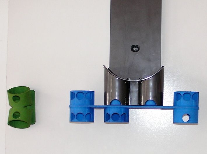 For Dyson V7/V8, Right BIG Wall Adapter 3d printed Earlier  prototype without the new bracing