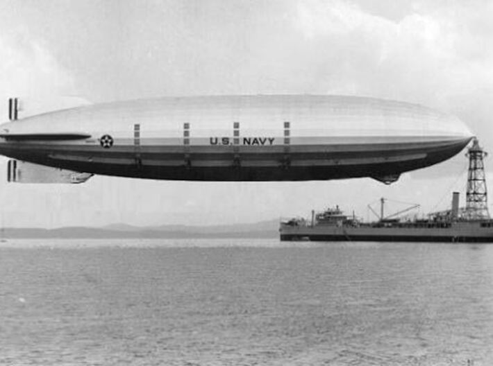 USS Akron 1/700th scale 3d printed Akron moored on the USS Patoka