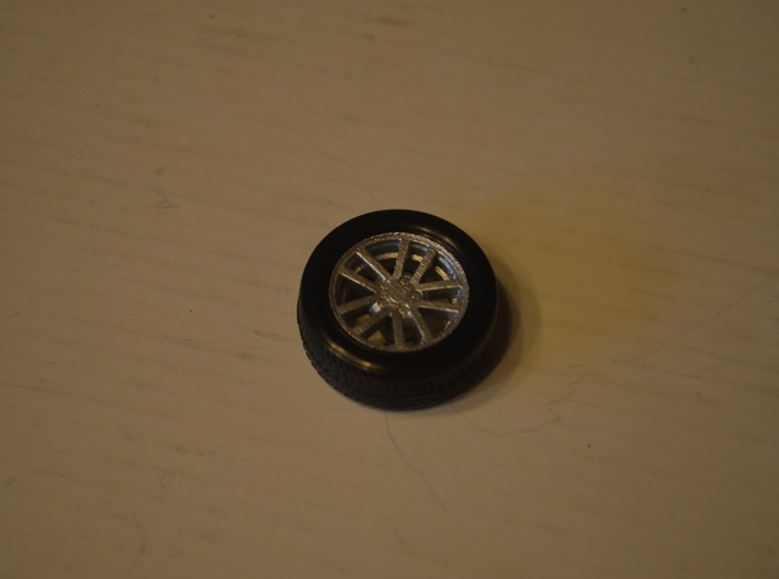 1/25 Scale Monogram/Revell 2002 SS Camaro TenSpoke 3d printed Completed wheel and tire combo.