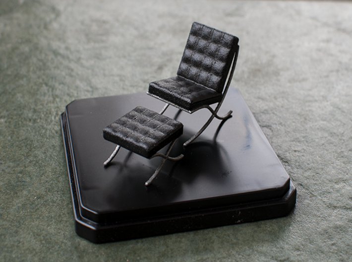 Miniature Barcelona Chair - Ludwig Van Der Rohe 3d printed Miniature Barcelona Chair - Ludwig Mies Van Der Rohe