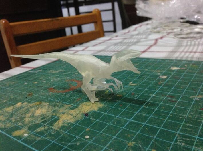Jurassic Park Raptor v1 1/35 scale 3d printed Frosted Ultra Detail
