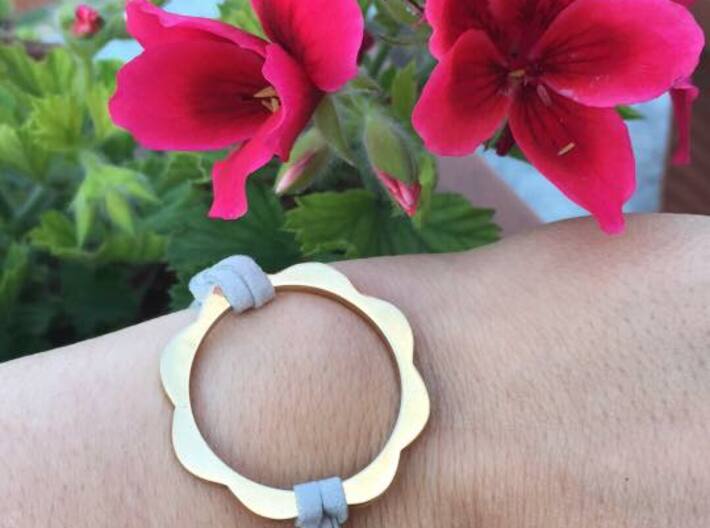FLOWER POWER Pendant for Necklace or Bracelet 3d printed 