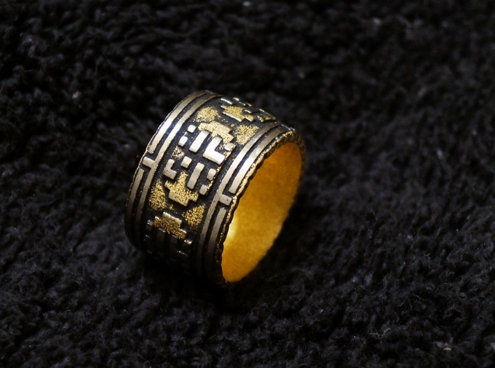 The Wanderer (Ring) 3d printed READ BELOW - Gold Glossy - Sanded Details - Black Paint Distressed