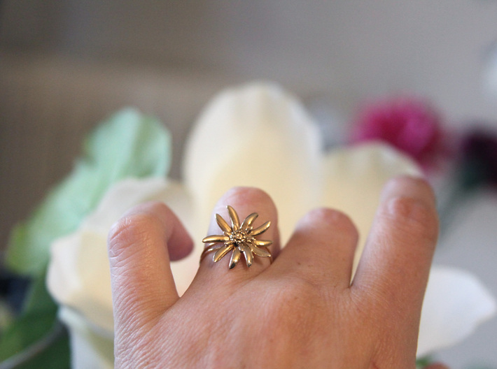 Edelweiss ring  3d printed 