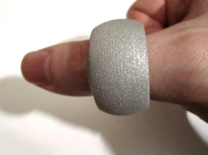 Ring'n'Roll 3d printed Alumide (on thumb)