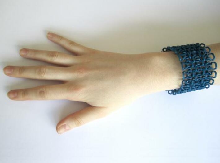 Stitch Bracelet - M 3d printed In Situation - 2nd view